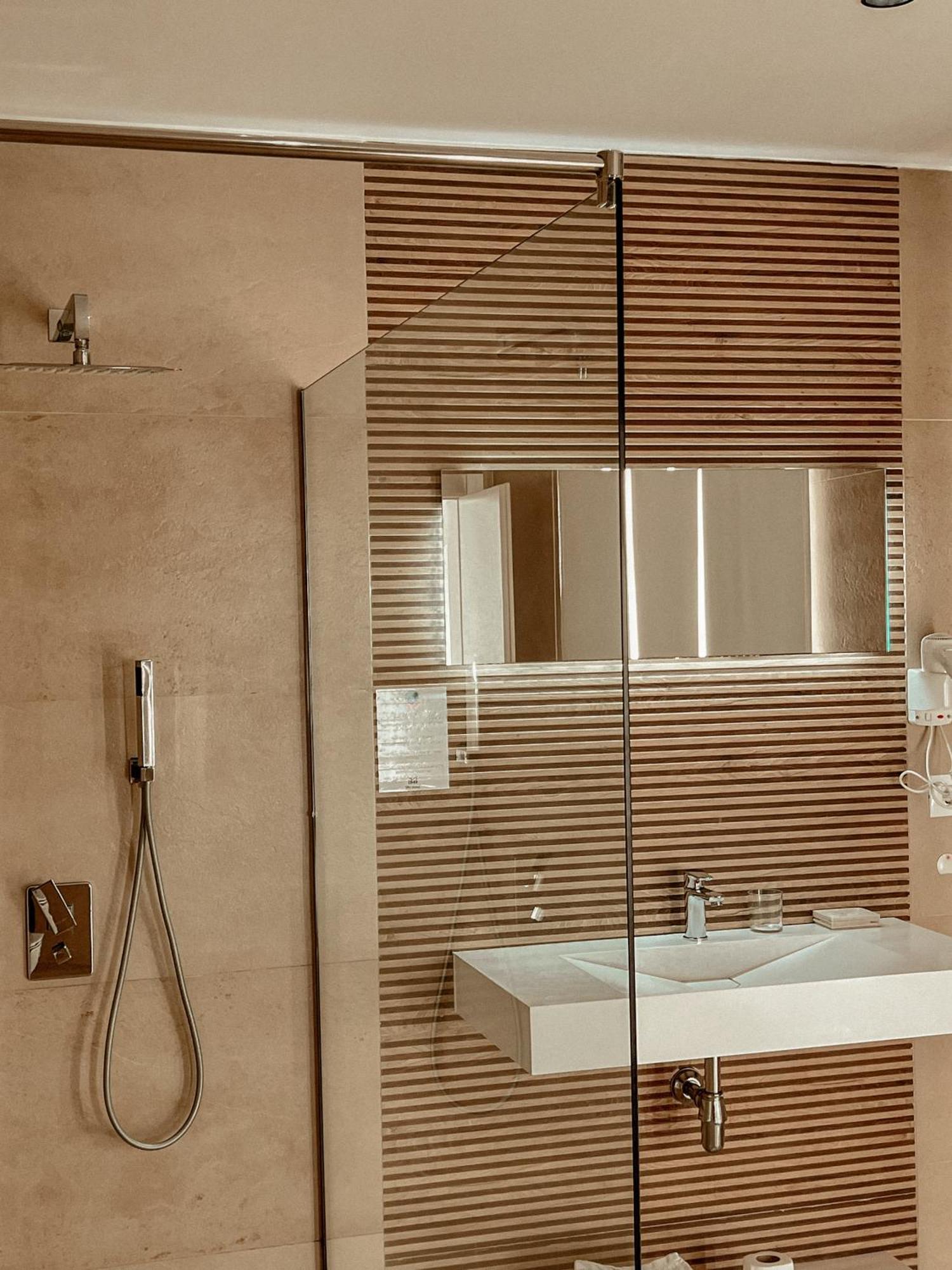 Vlorë Maxi Room מראה חיצוני תמונה