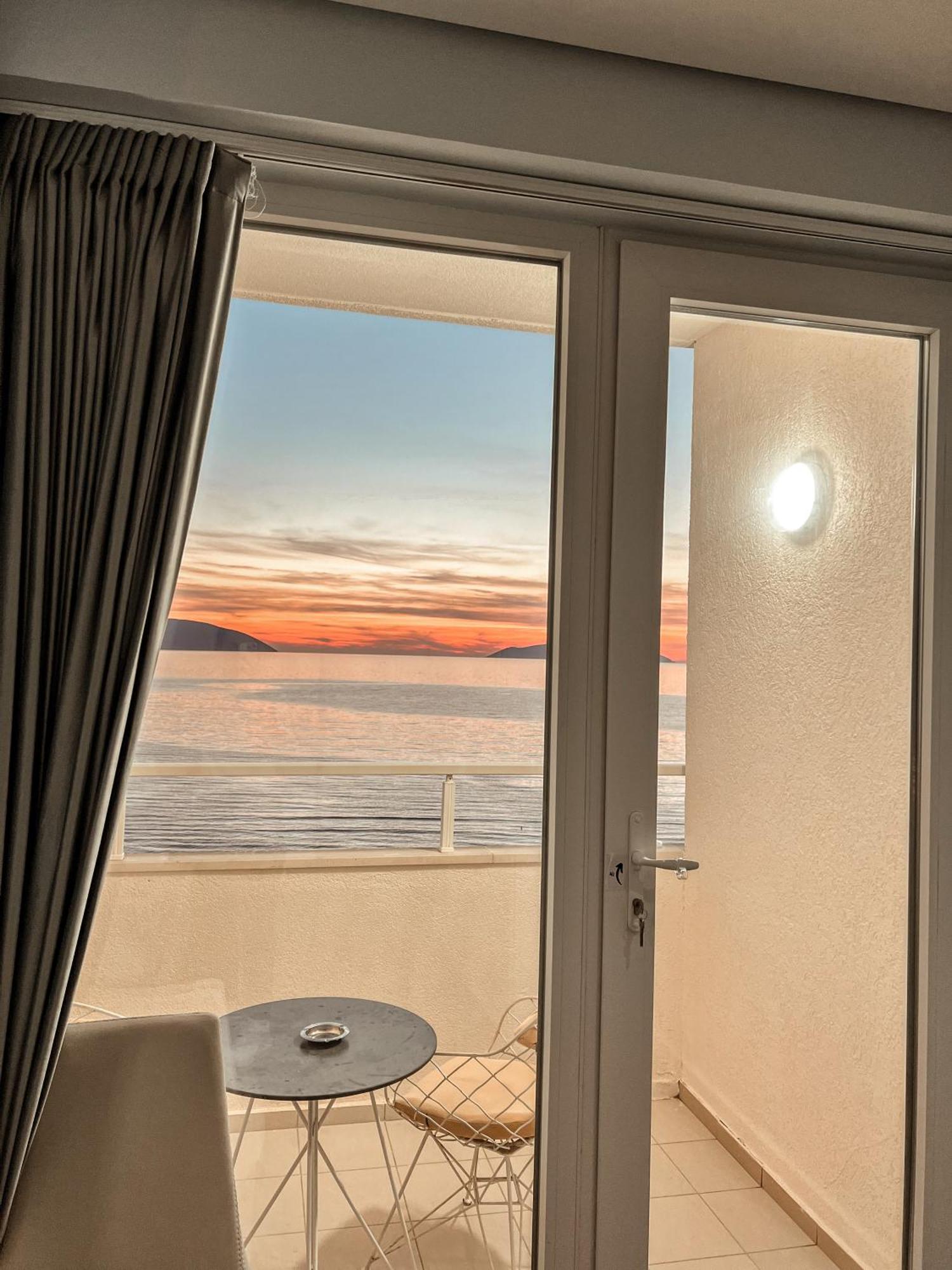 Vlorë Maxi Room מראה חיצוני תמונה