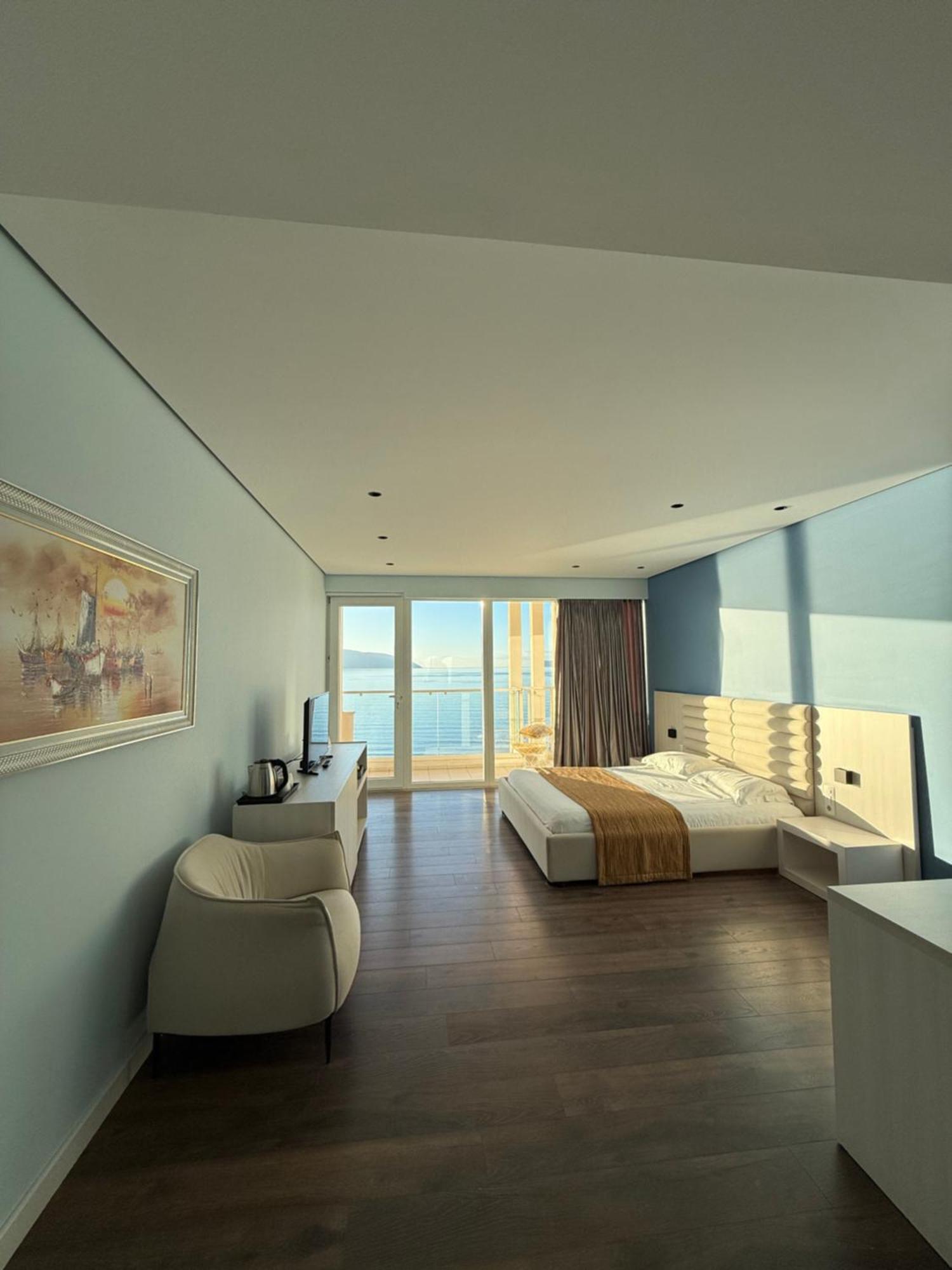 Vlorë Maxi Room מראה חיצוני תמונה